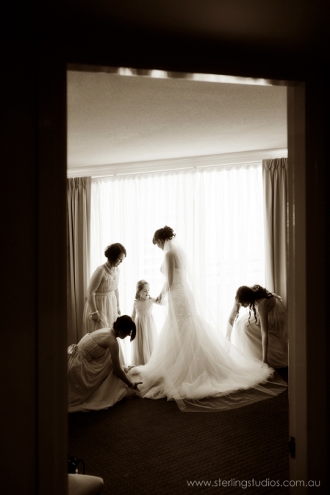 Bride with bridesmaids getting ready at the brisbane mantra